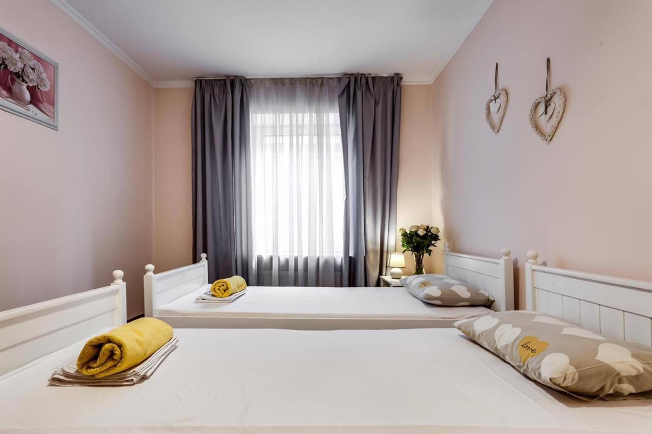 Apartamenty On Knyazya Romana Львів Екстер'єр фото