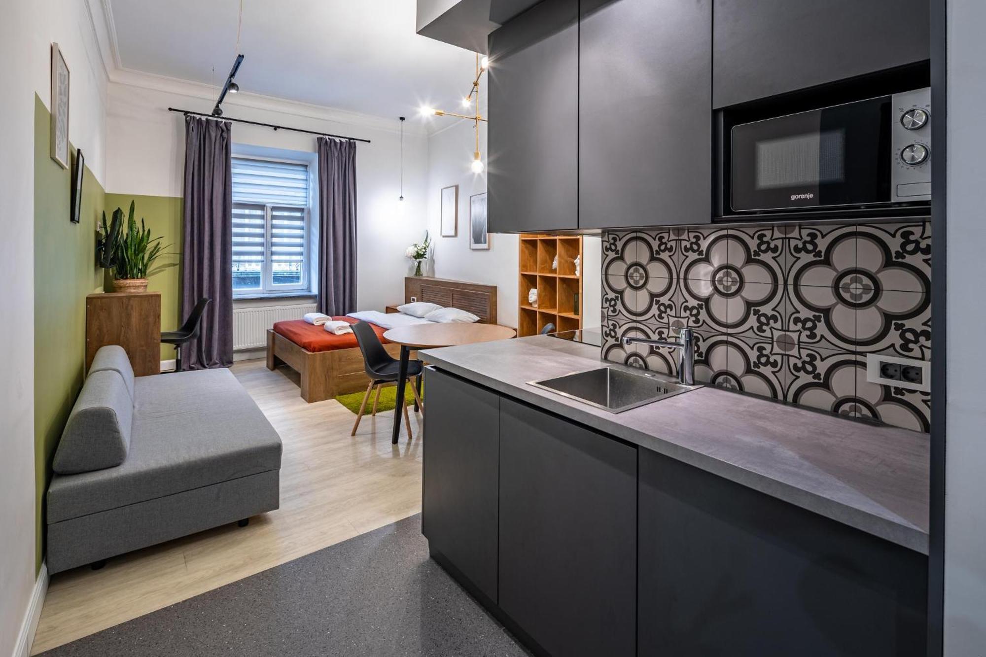 Apartamenty On Knyazya Romana Львів Екстер'єр фото
