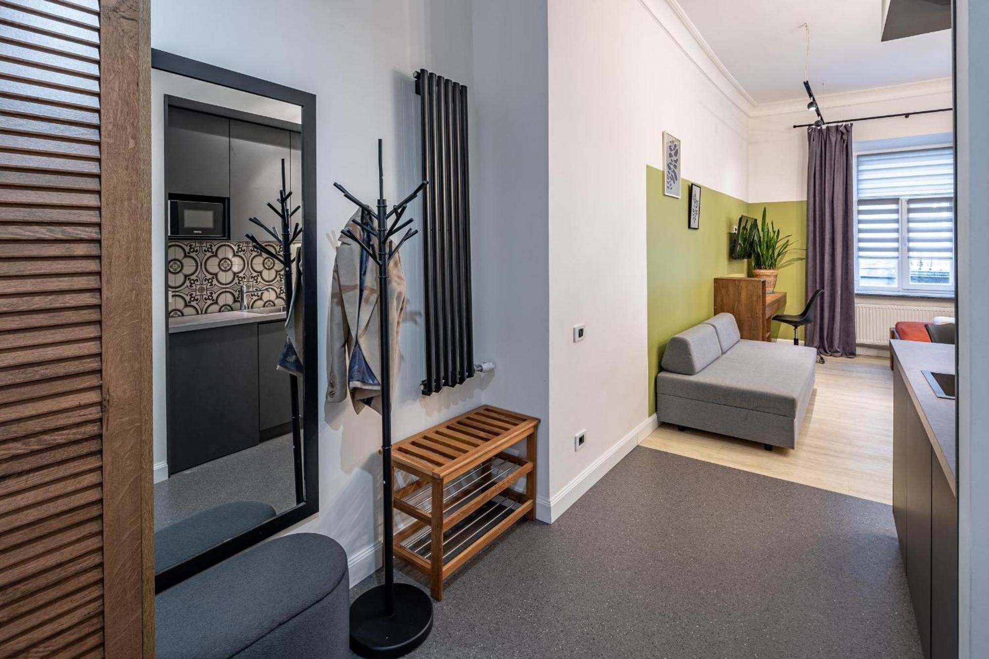 Apartamenty On Knyazya Romana Львів Екстер'єр фото